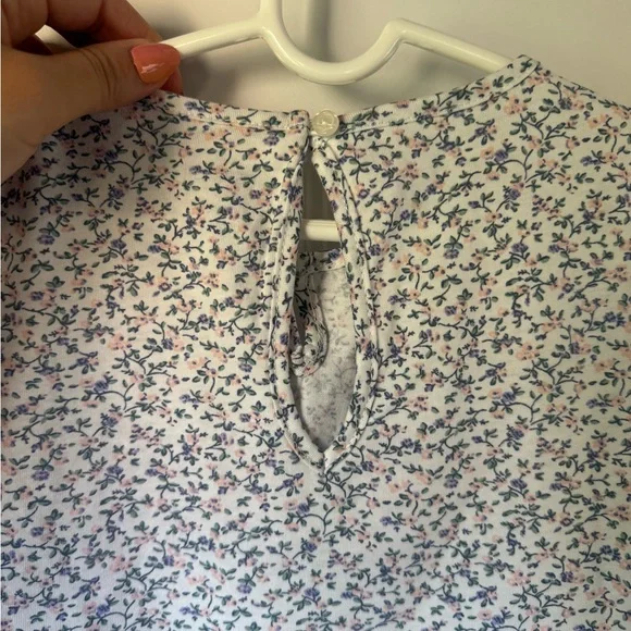 OshKosh B'gosh Floral Girl’s Tee - Picture 5 of 5